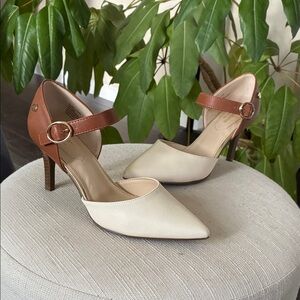 Liz Claiborne Cream and Brown Heels (Kiara)